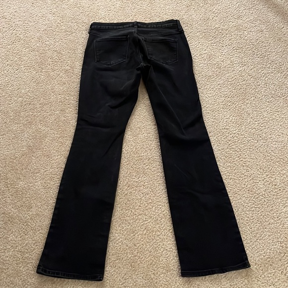 Mid-Rise Boot Cut Jeans. Old Navy, Size 4 - Picture 2 of 2